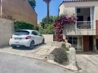 Meerdere huizen in Bandol, Provence-Alpes-Côte d'Azur 12157465