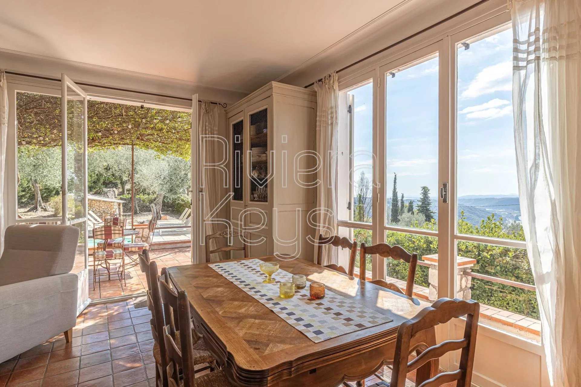 σπίτι σε Castagniers, Provence-Alpes-Cote d'Azur 12157745