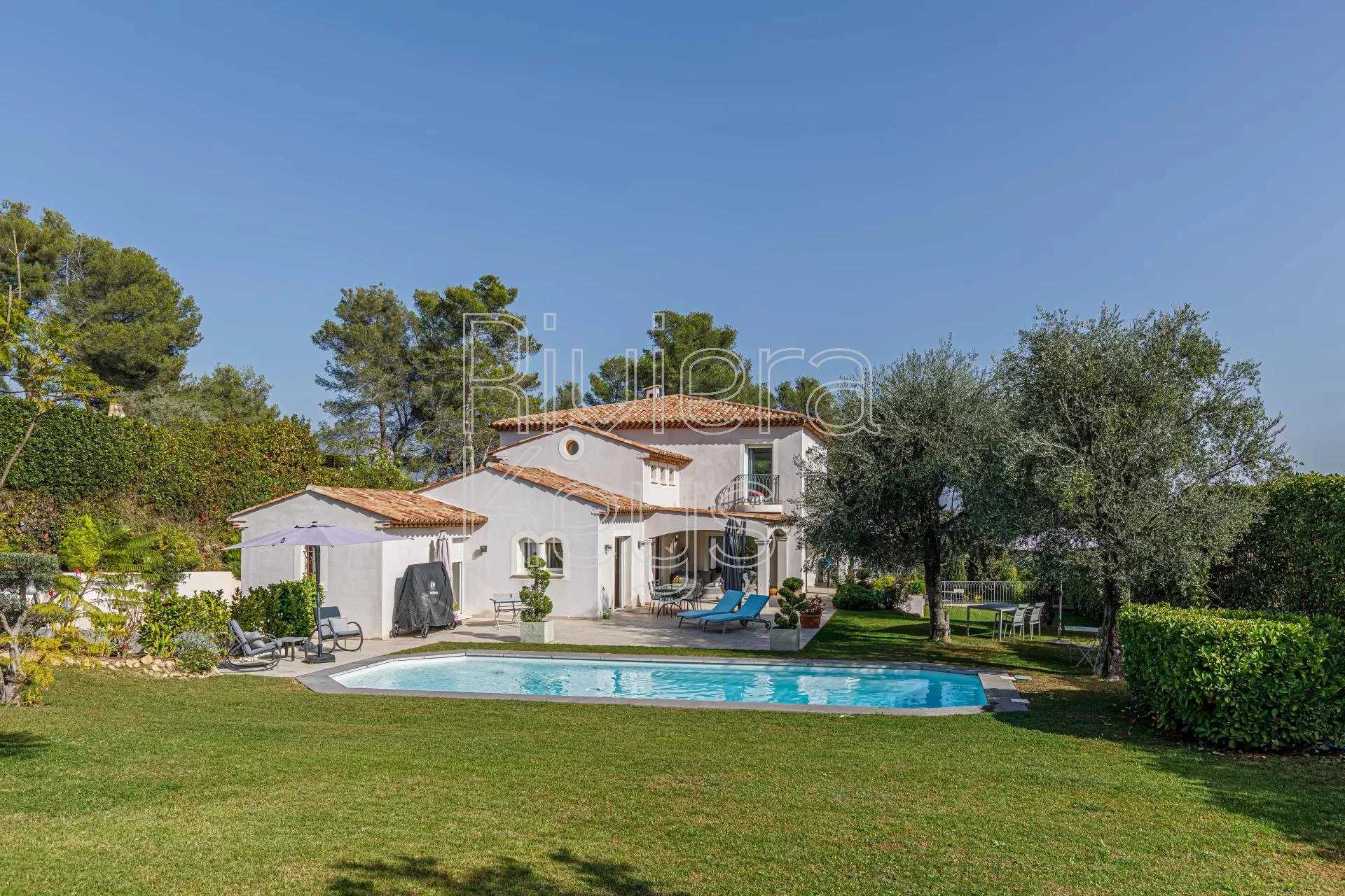 House in Saint-Paul-de-Vence, Provence-Alpes-Cote d'Azur 12157770