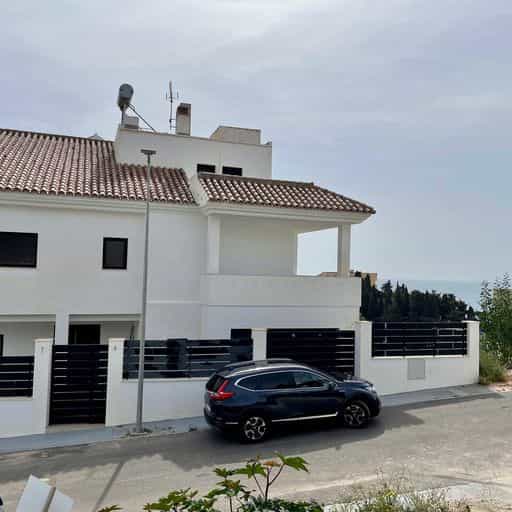 Multiple Houses in , Andalusia 12157846