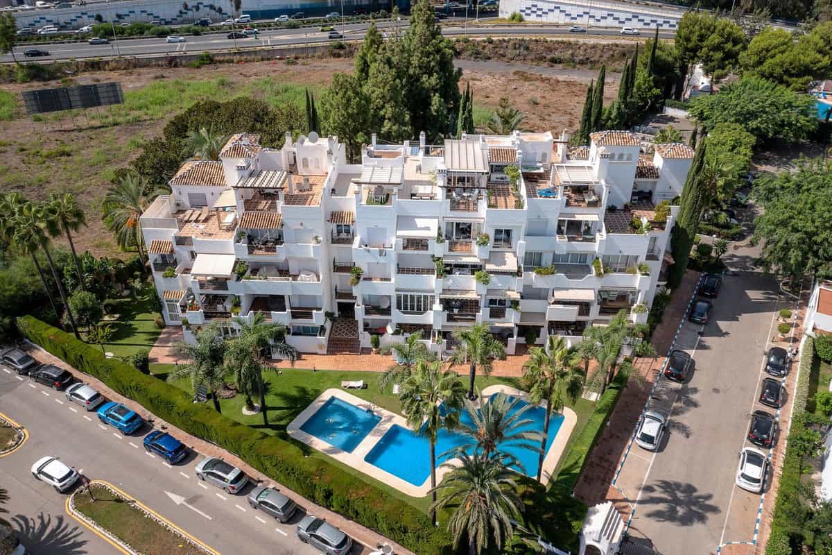 Condominium in , Andalusia 12158203