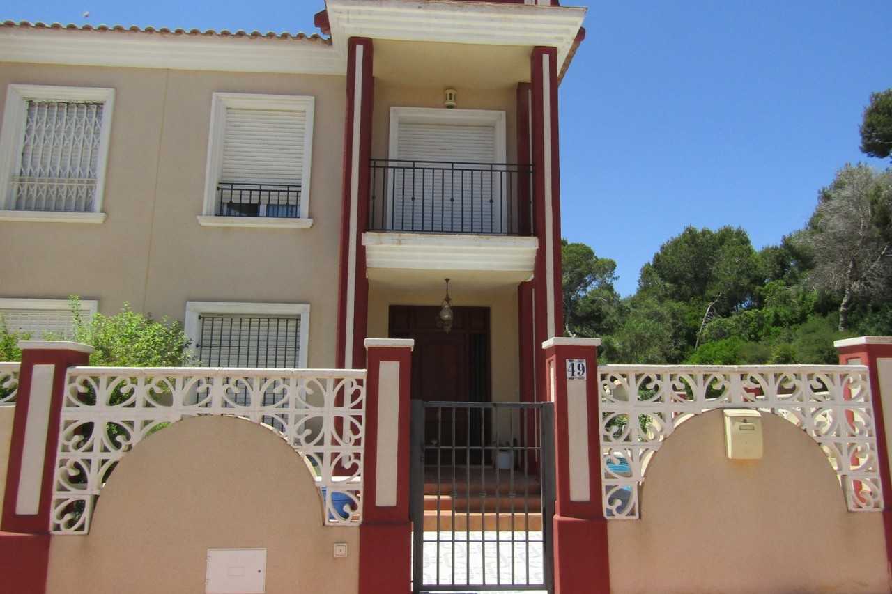 بيت في Dehesa de Campoamor, Valencian Community 12158767