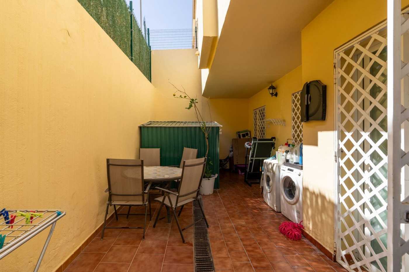 公寓 在 Manilva, Andalusia 12160024