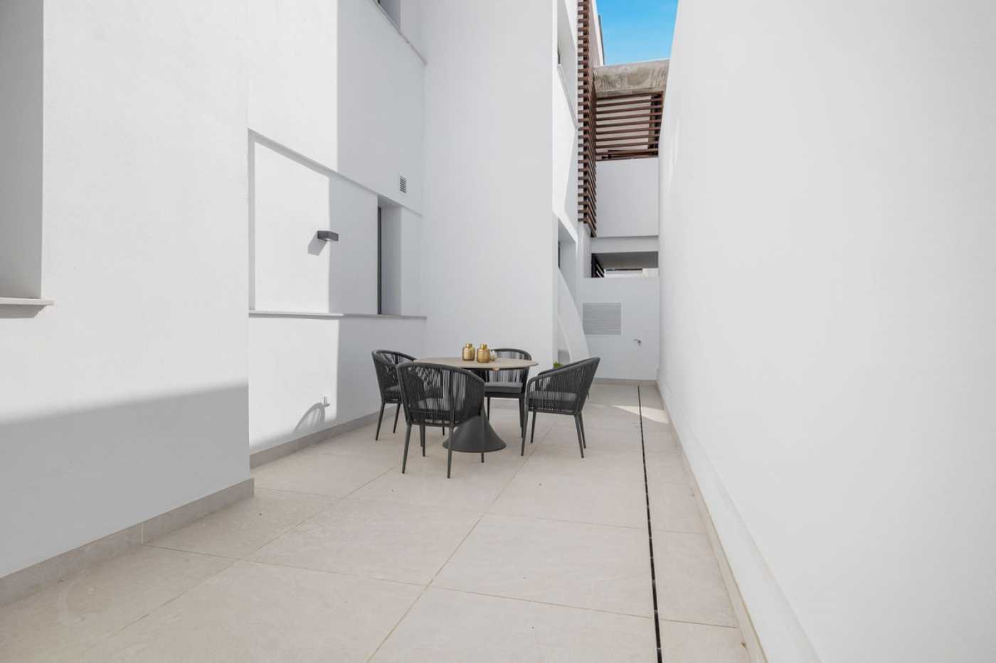 Condominium in , Andalucía 12160031