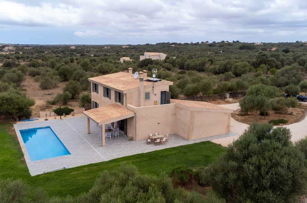 Rumah di Ses Salines, Pulau Balearic 12160707