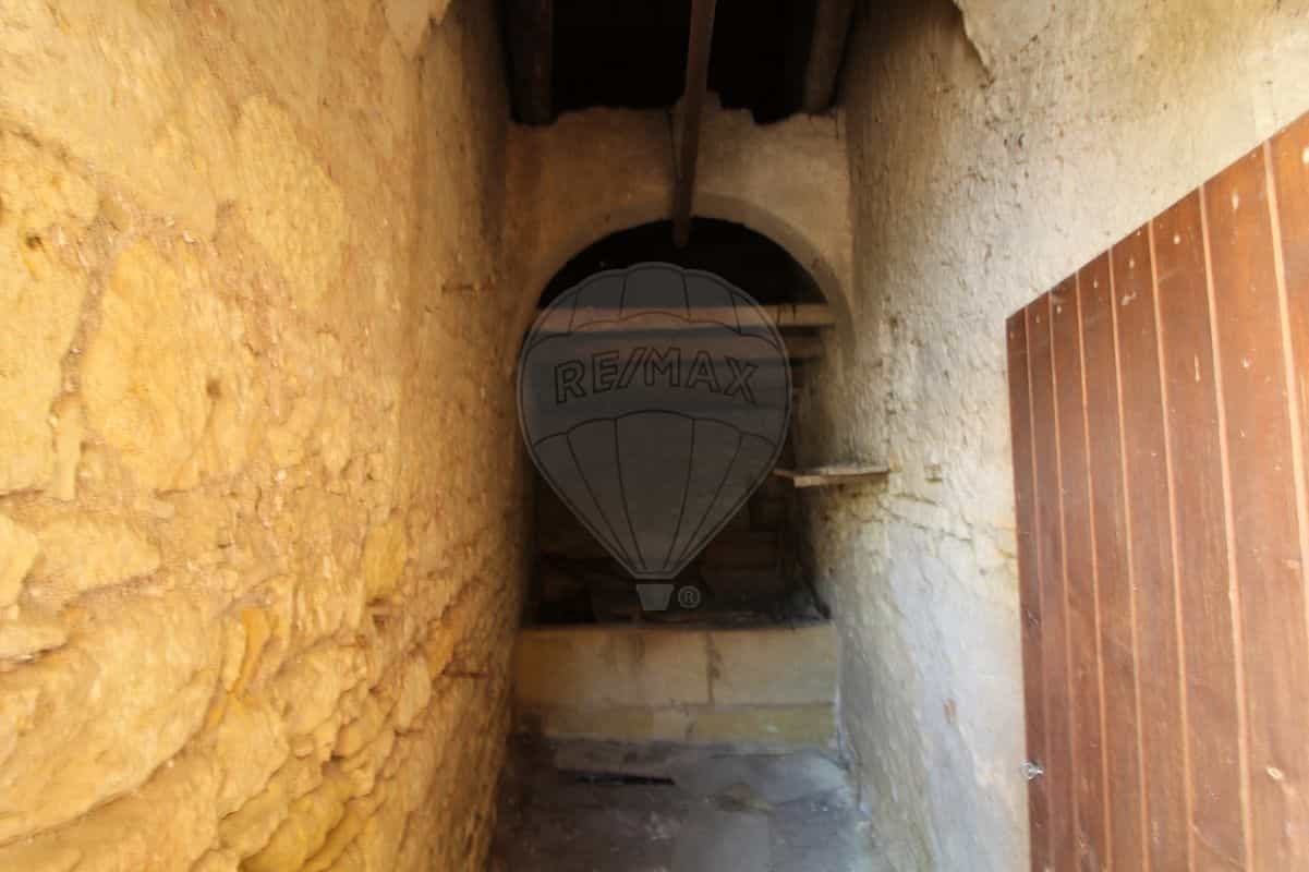 Haus im Nézignan-l'Évêque, Occitanie 12160750