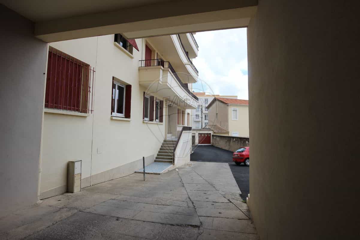 Condominium in Béziers, Occitanie 12160814