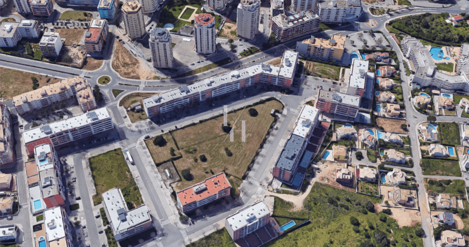 Condominium in Armacao de Pera, Faro 12161098