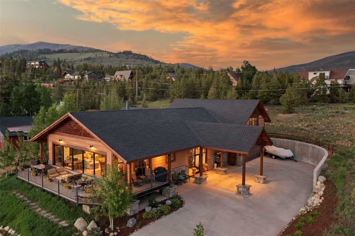 House in Silverthorne, Colorado 12161518