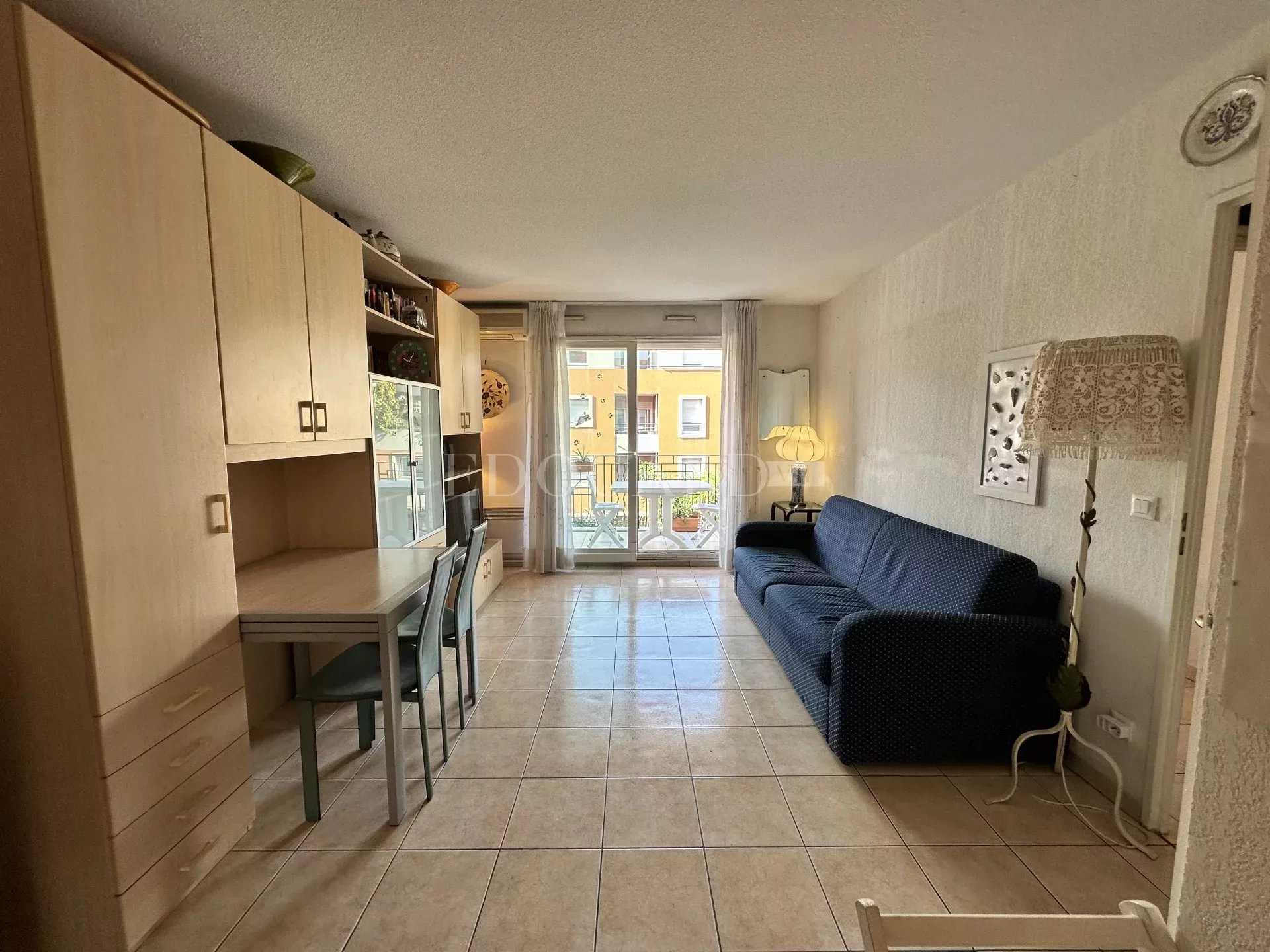 公寓 在 Roquebrune-Cap-Martin, Alpes-Maritimes 12162259