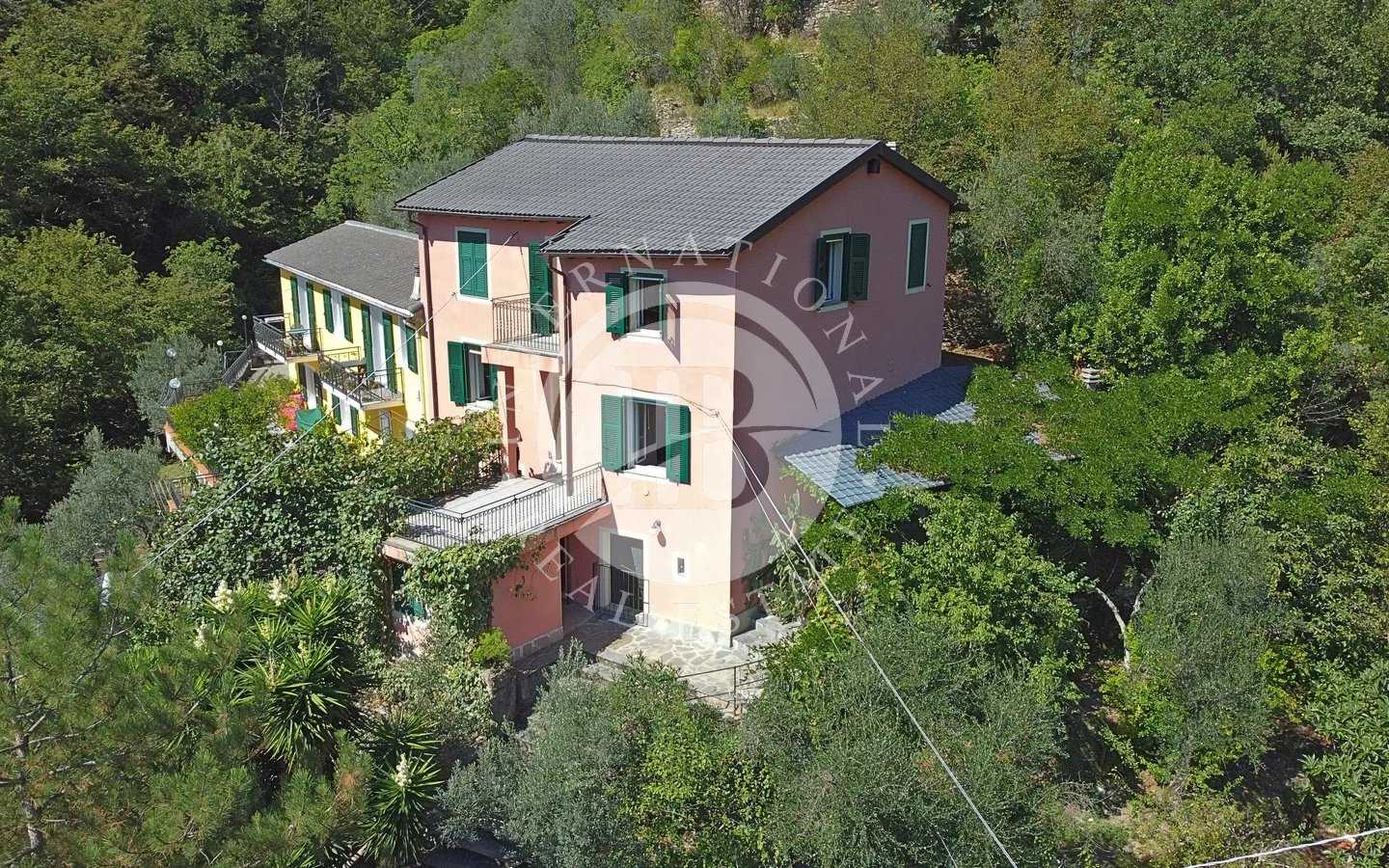 Rumah di Collodari, Liguria 12162298
