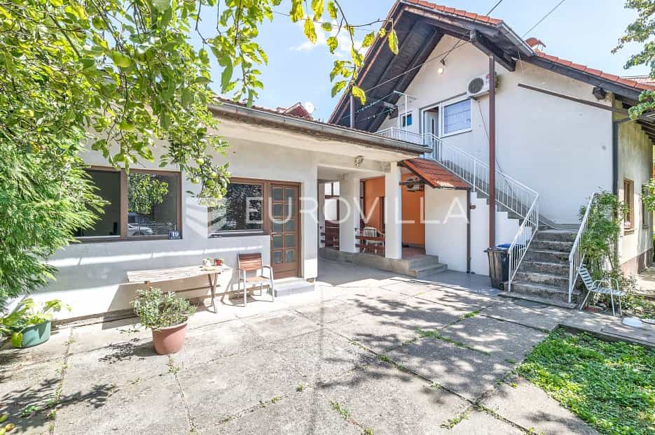 House in Vukomerec, Zagreb, Grad 12162456