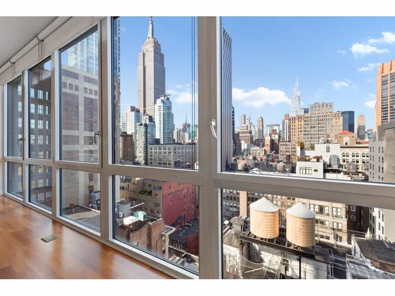 Condominium in New York, New York 12162562