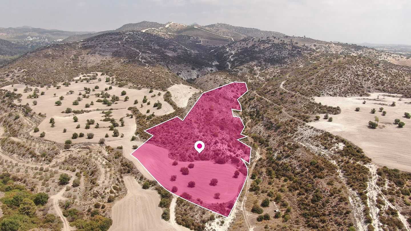 Tanah di Pano Lefkara, Larnaca 12162879