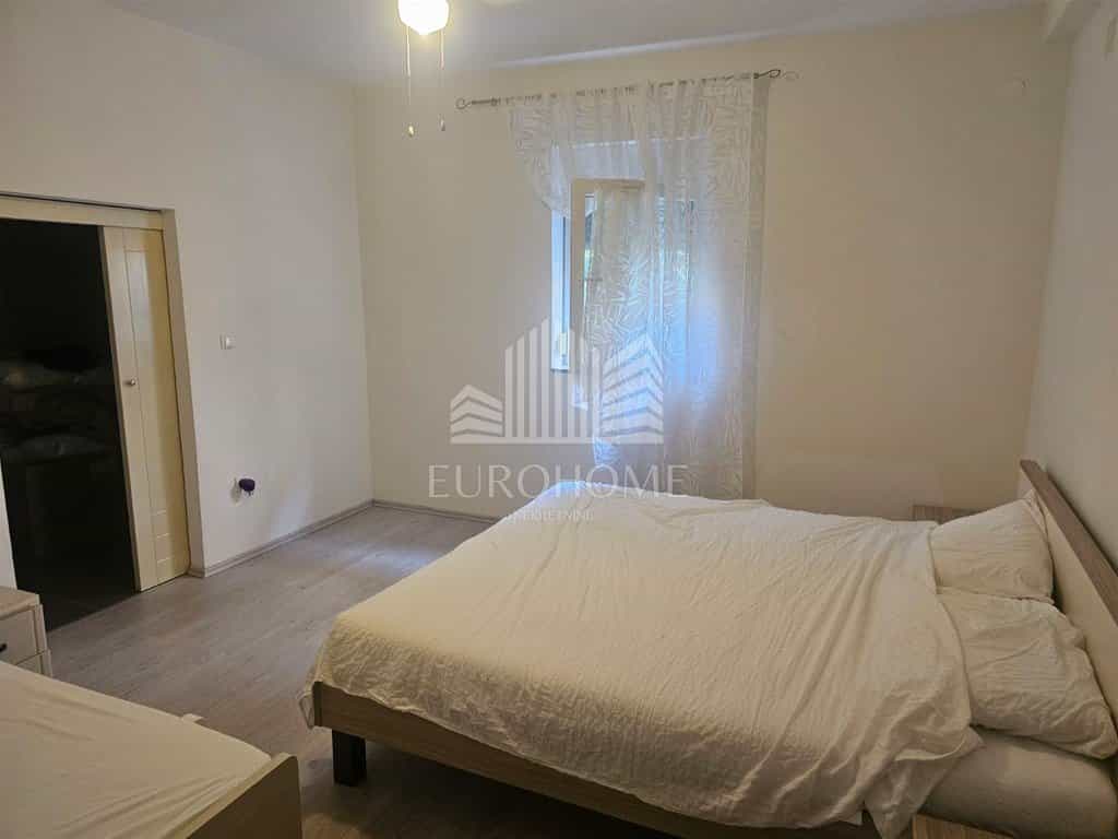 Condominium dans Zadar, Zadarska Zupanija 12163120