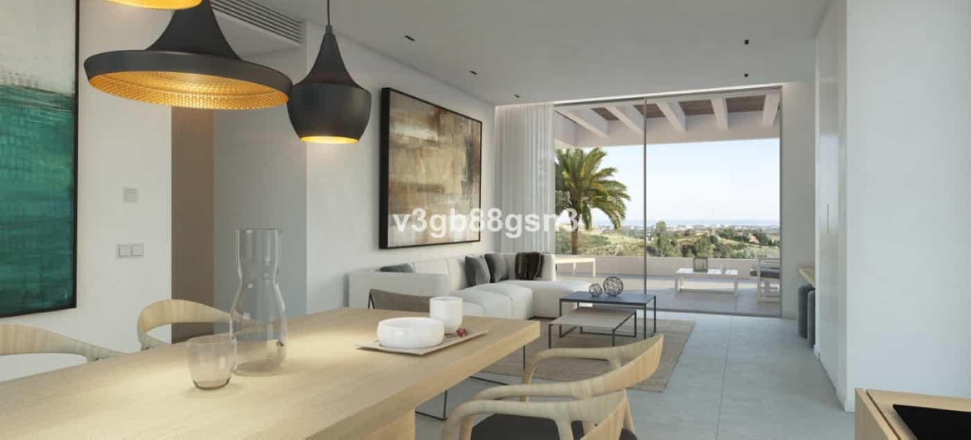 Condominium in Benahavis, Andalusia 12163828