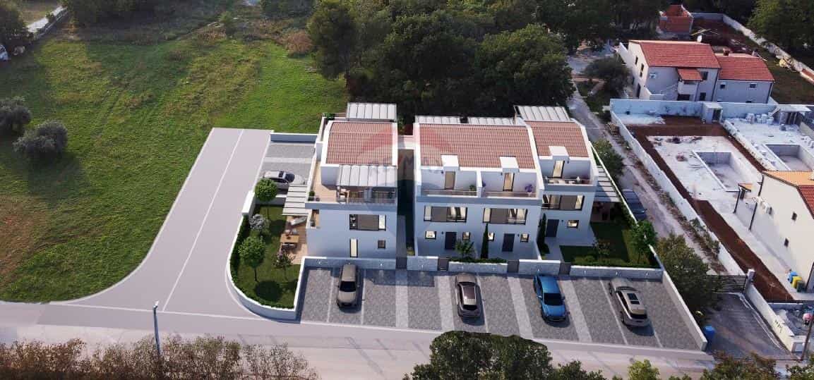 жилой дом в Poreč, Istarska županija 12164583