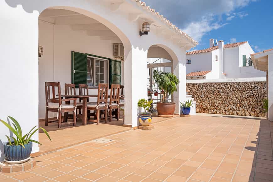 жилой дом в Es Castell, Balearic Islands 12165097