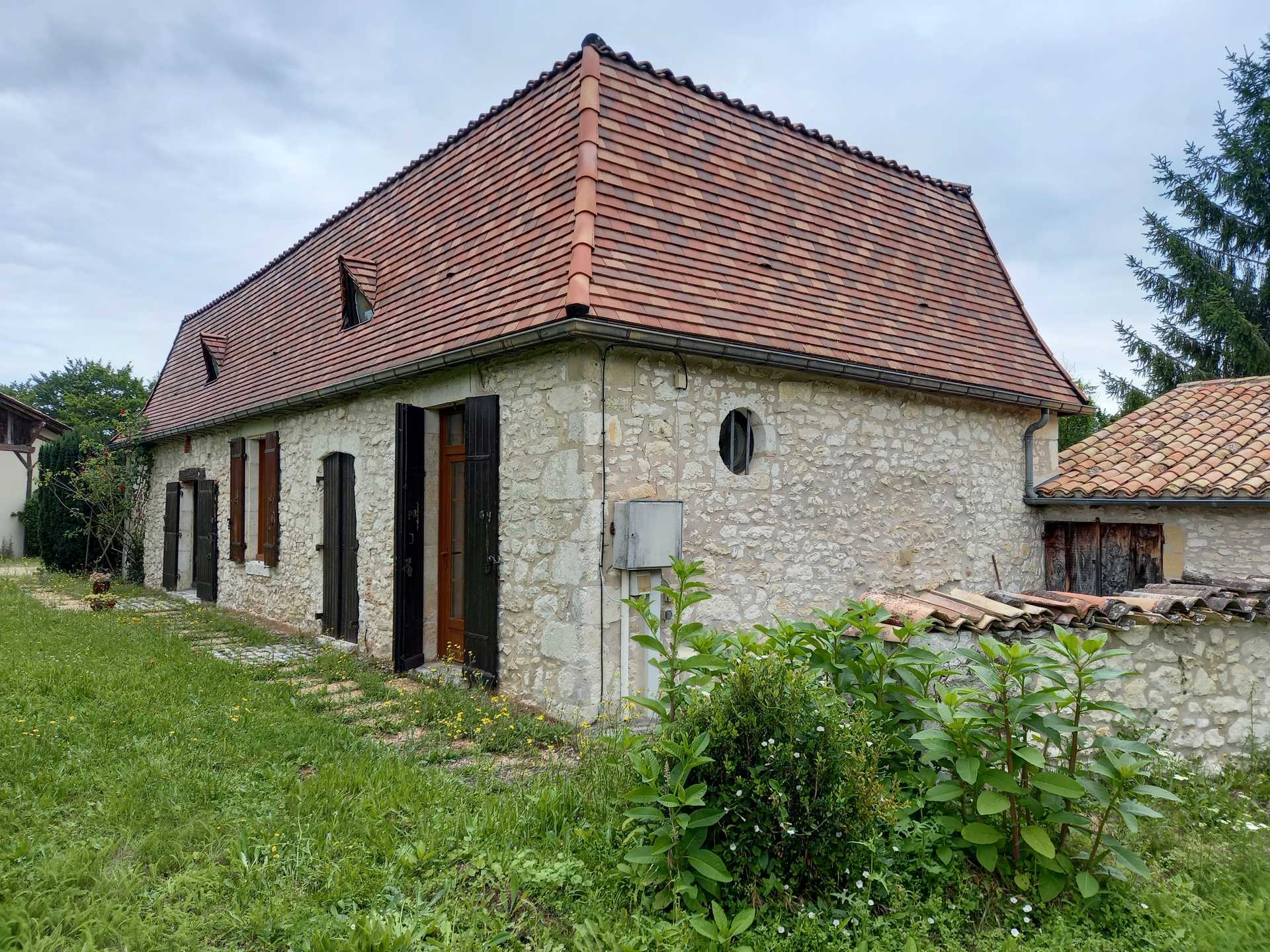 House in Castillonnes, Nouvelle-Aquitaine 12165111