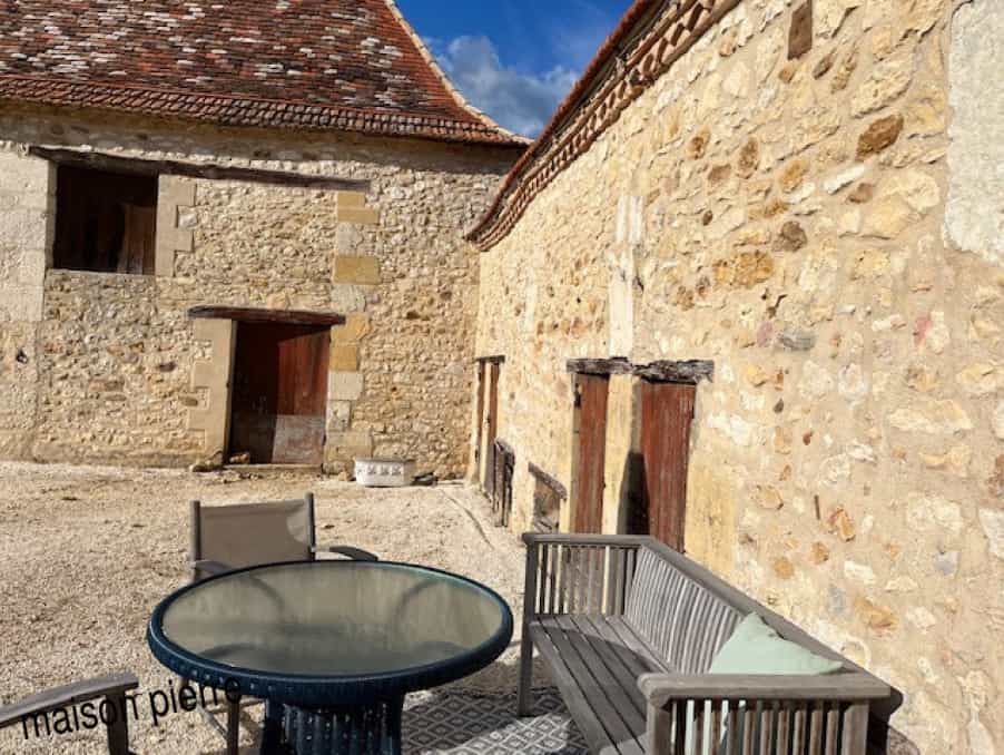 मकान में Lalinde, Nouvelle-Aquitaine 12165216