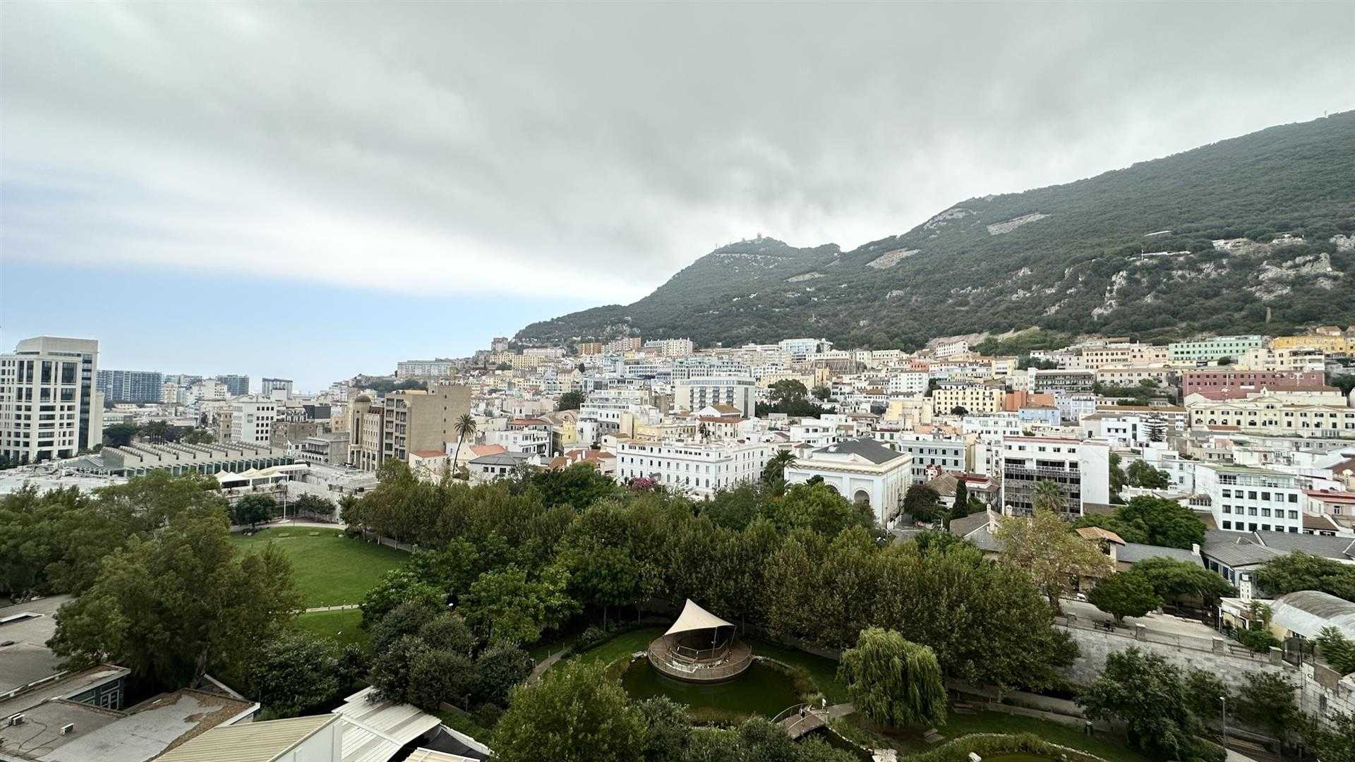 Condomínio no Gibraltar,  12165306