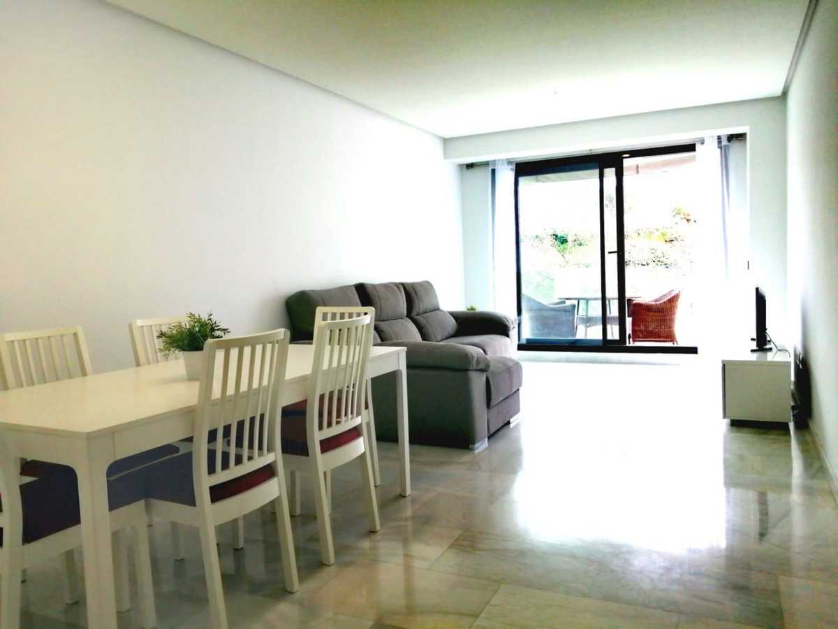 Condominium in Marbella, Andalusia 12165768