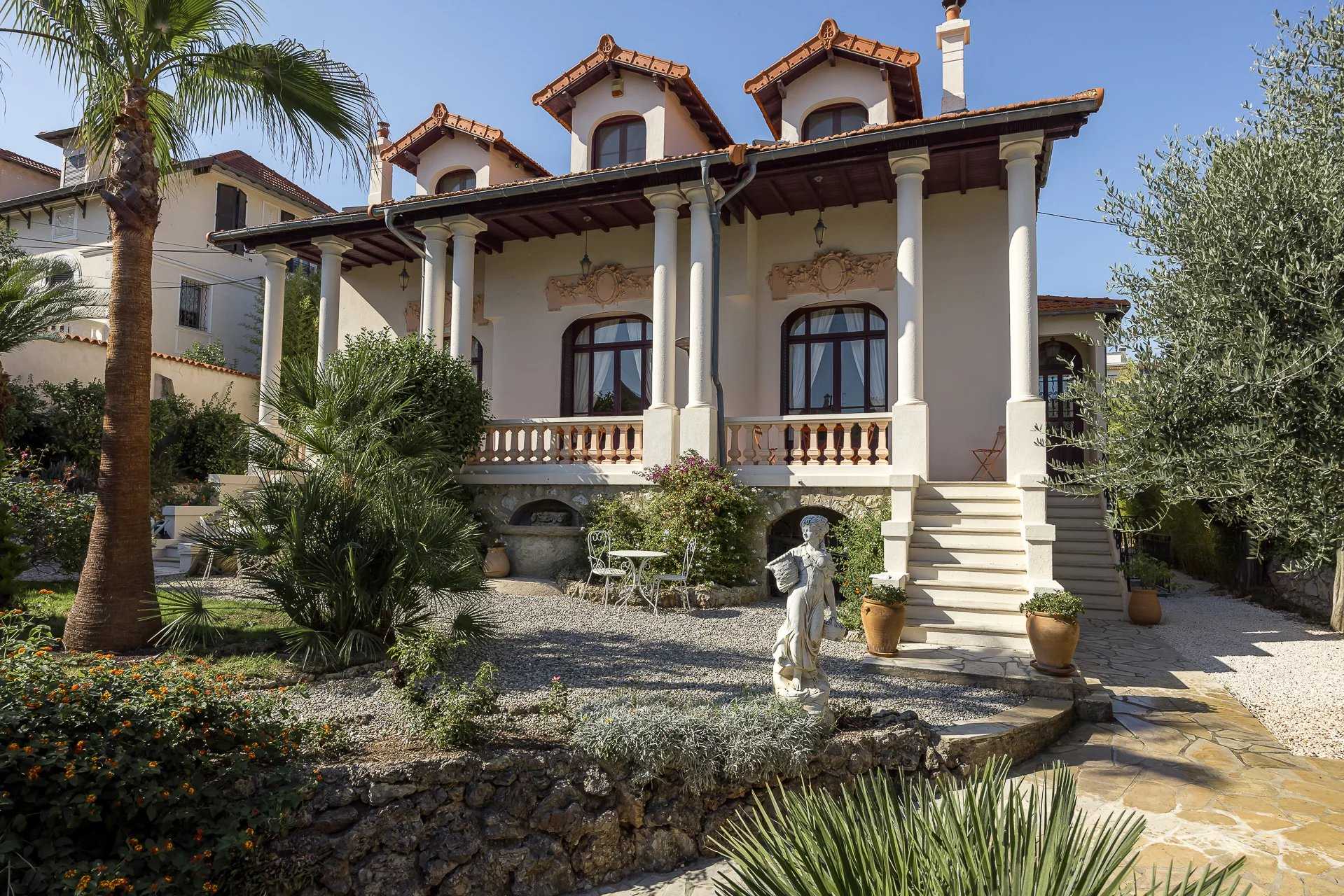 Rumah di Cannes, Provence-Alpes-Cote d'Azur 12165801