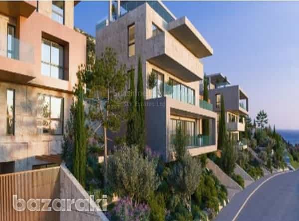 Condominium in Agios Tychon, Larnaka 12166851