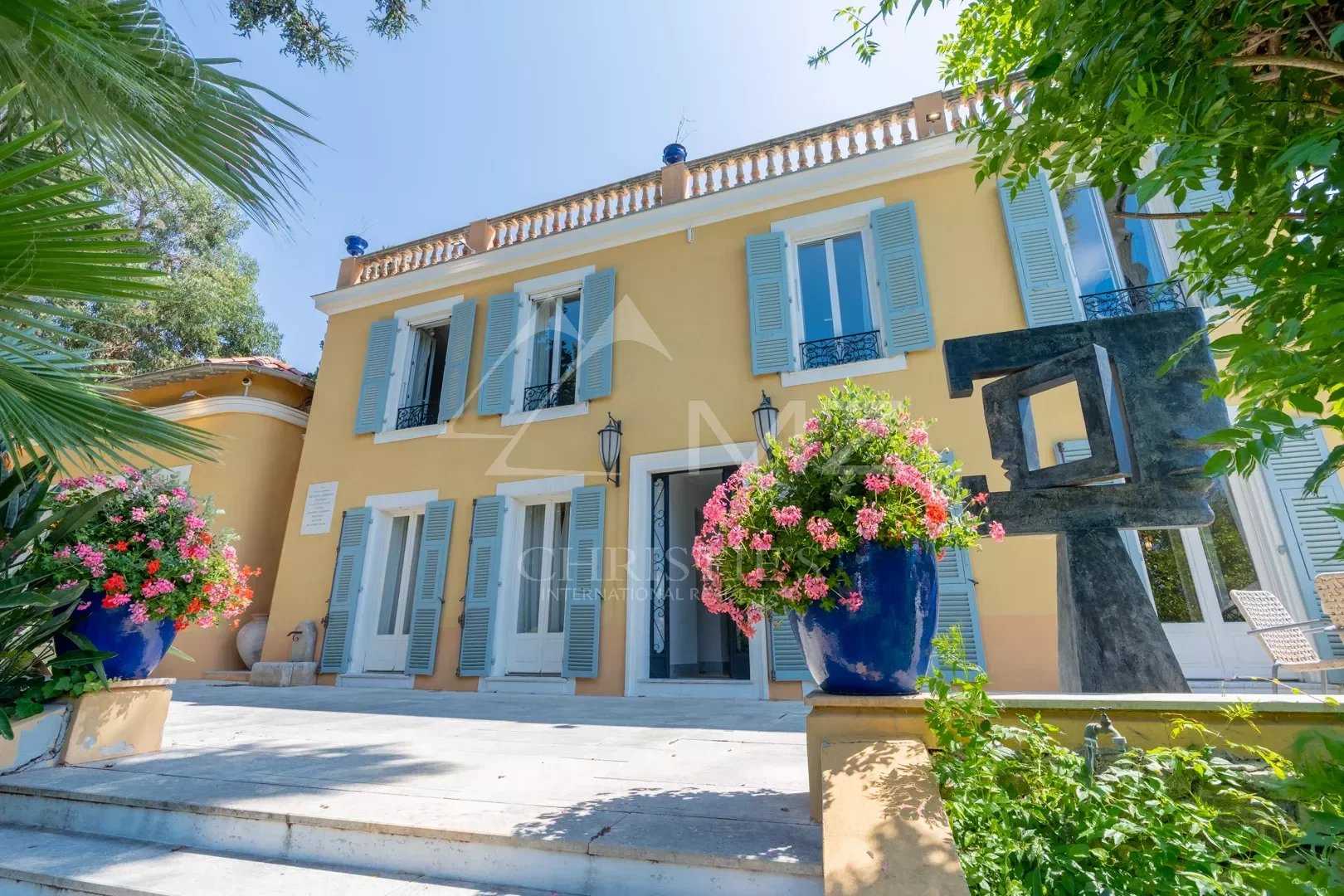 Hus i Hyggelig, Provence-Alpes-Cote d'Azur 12166956