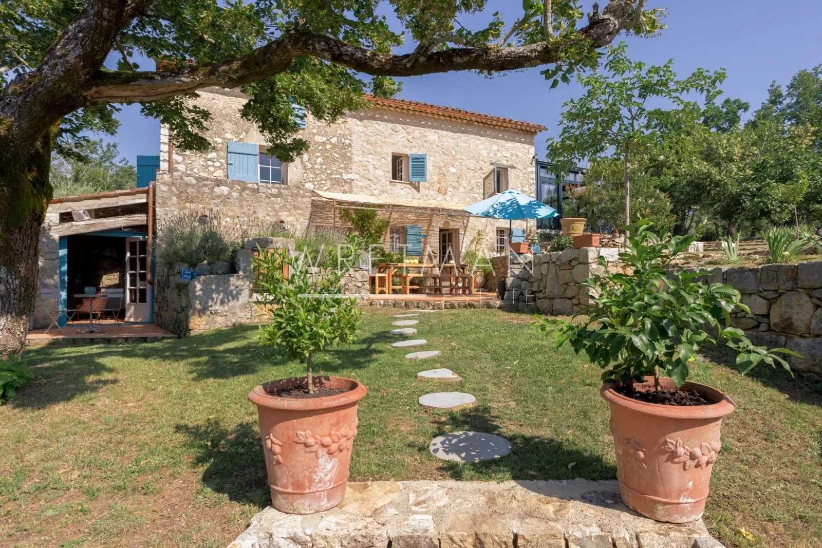 rumah dalam Mons, Provence-Alpes-Cote d'Azur 12166958