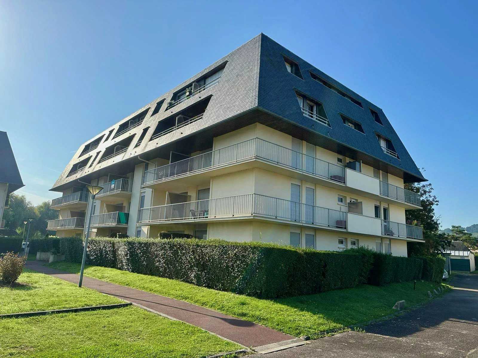 Condominium in Houlgate, Normandie 12166960