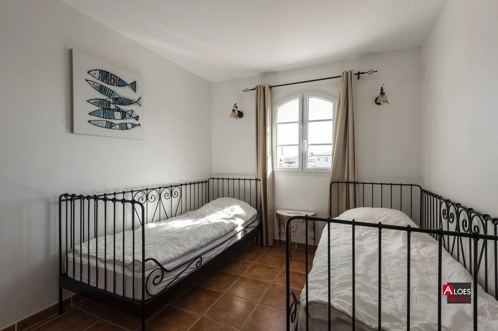 жилой дом в Aigues-Mortes, Gard 12166964