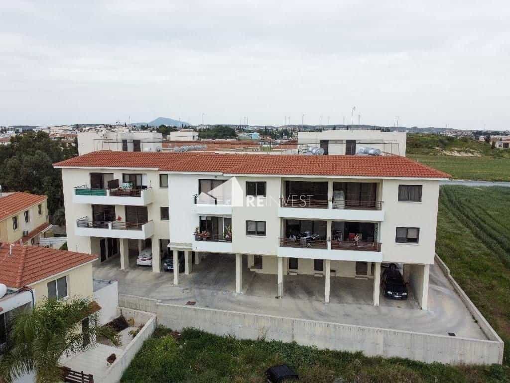 Condominium in Kiti, Larnaka 12167311