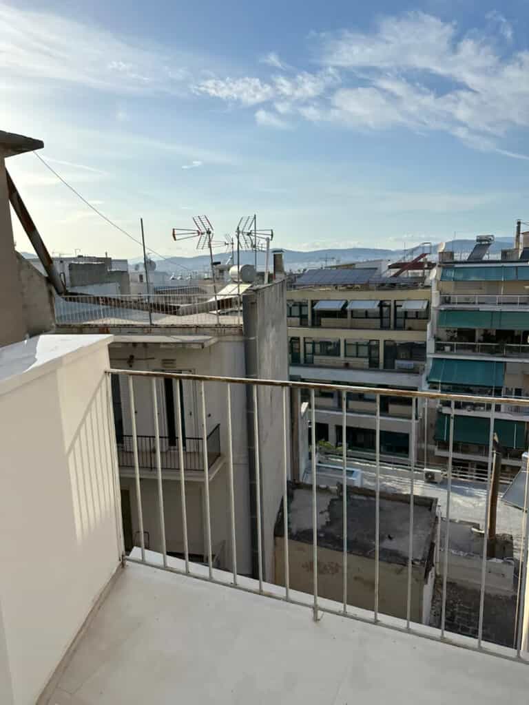 Condominium in Athens, Attiki 12167378