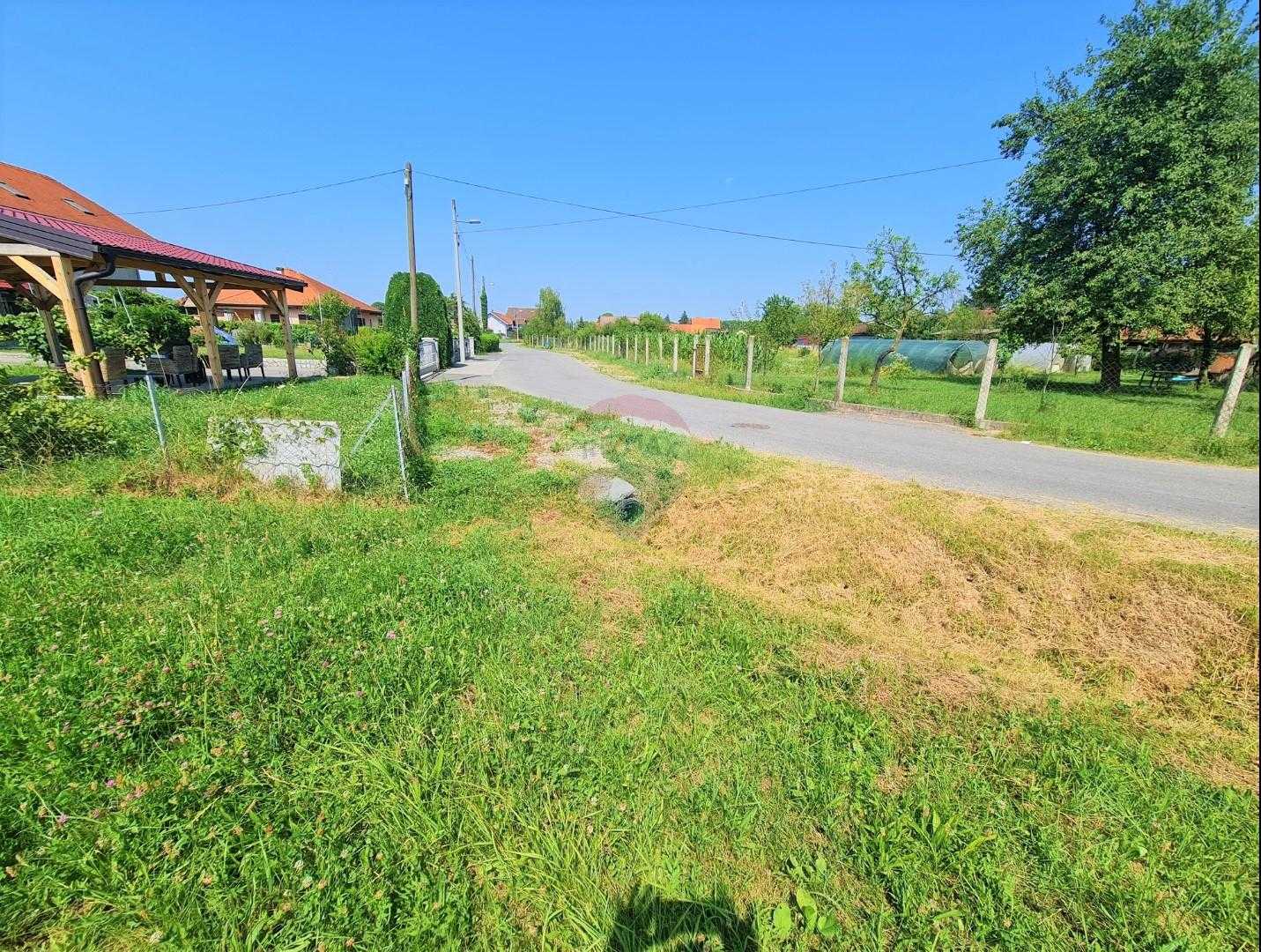 Land in Grancari, Zagreb, Grad 12169473