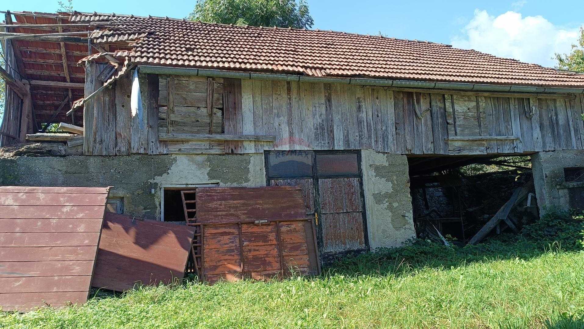 casa en Ogulín, Karlovačka Županija 12169481
