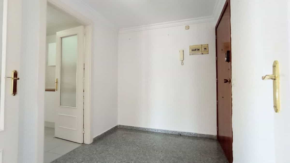 公寓 在 阿羅約德拉米爾, 安達盧西亞 12171210