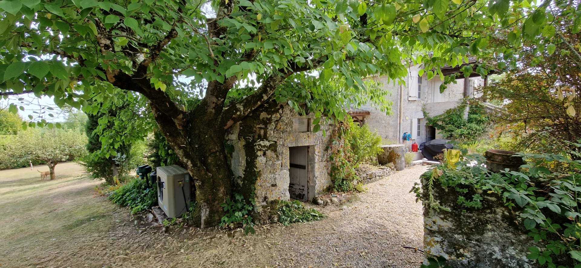 Rumah di Lauzerte, Occitanie 12171309