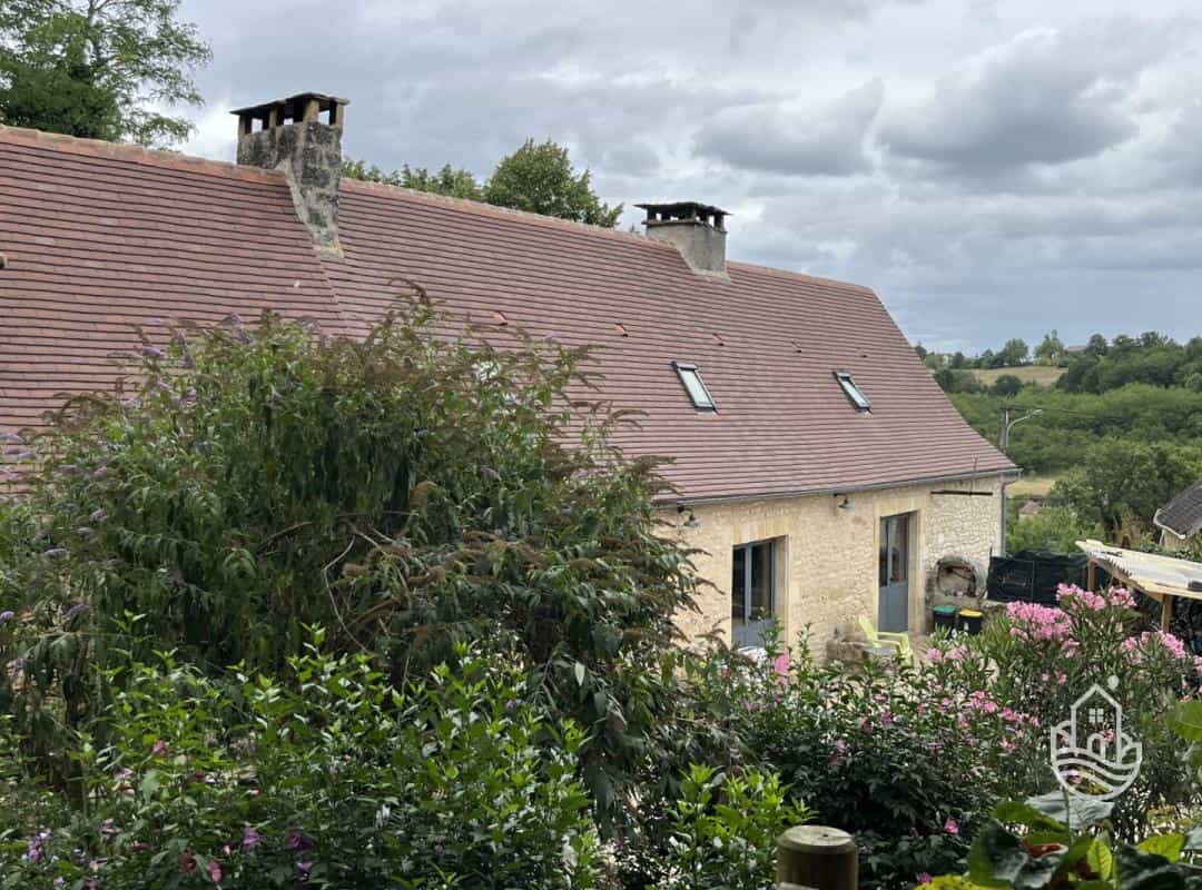 Rumah di Auba, Nouvelle-Aquitaine 12171343
