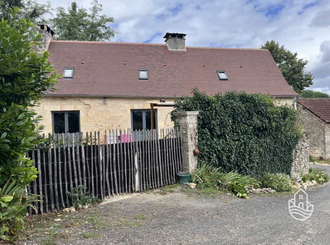 Rumah di Auba, Nouvelle-Aquitaine 12171343