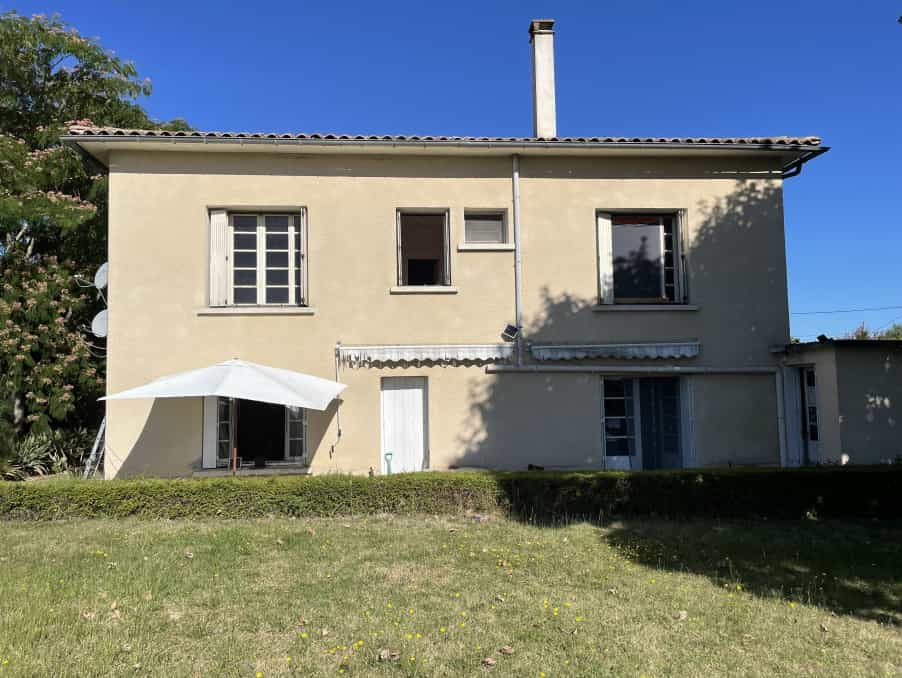 casa en Miramont-de-Guyenne, Nouvelle-Aquitaine 12171403