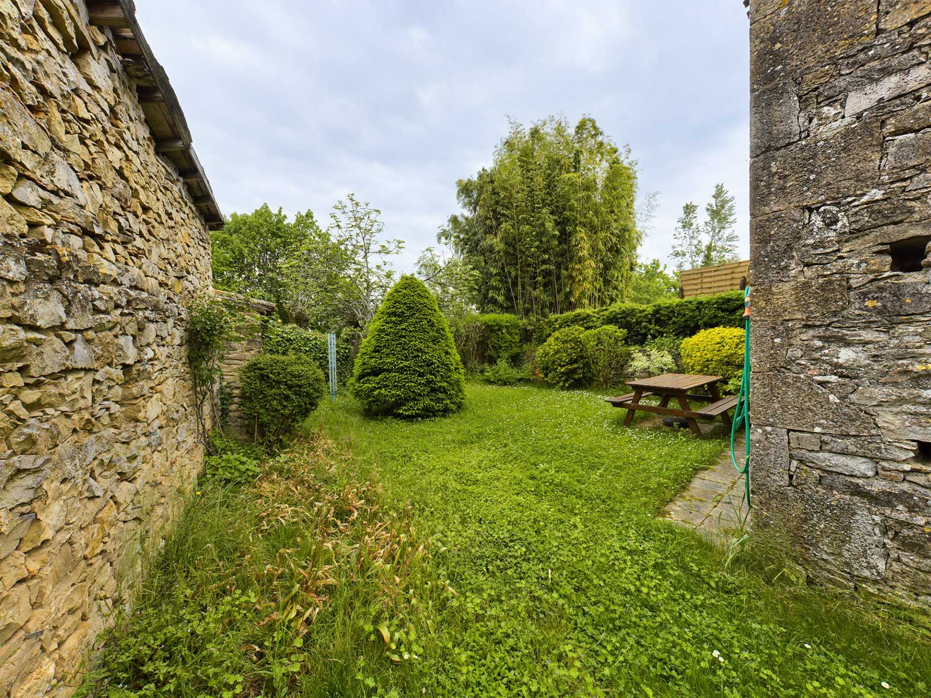 Rumah di Puycelsi, Occitanie 12171430