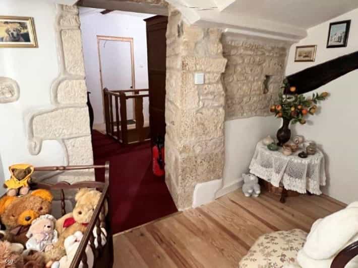 σπίτι σε Verteuil-sur-Charente, Nouvelle-Aquitaine 12171461