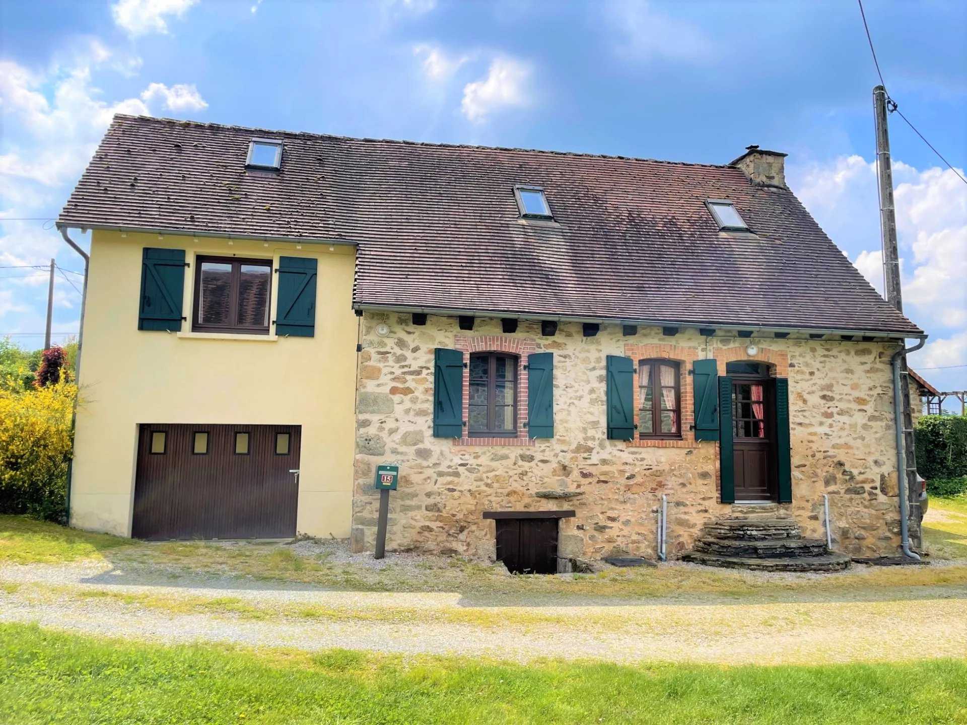 房子 在 Ladignac-le-Long, Nouvelle-Aquitaine 12171630