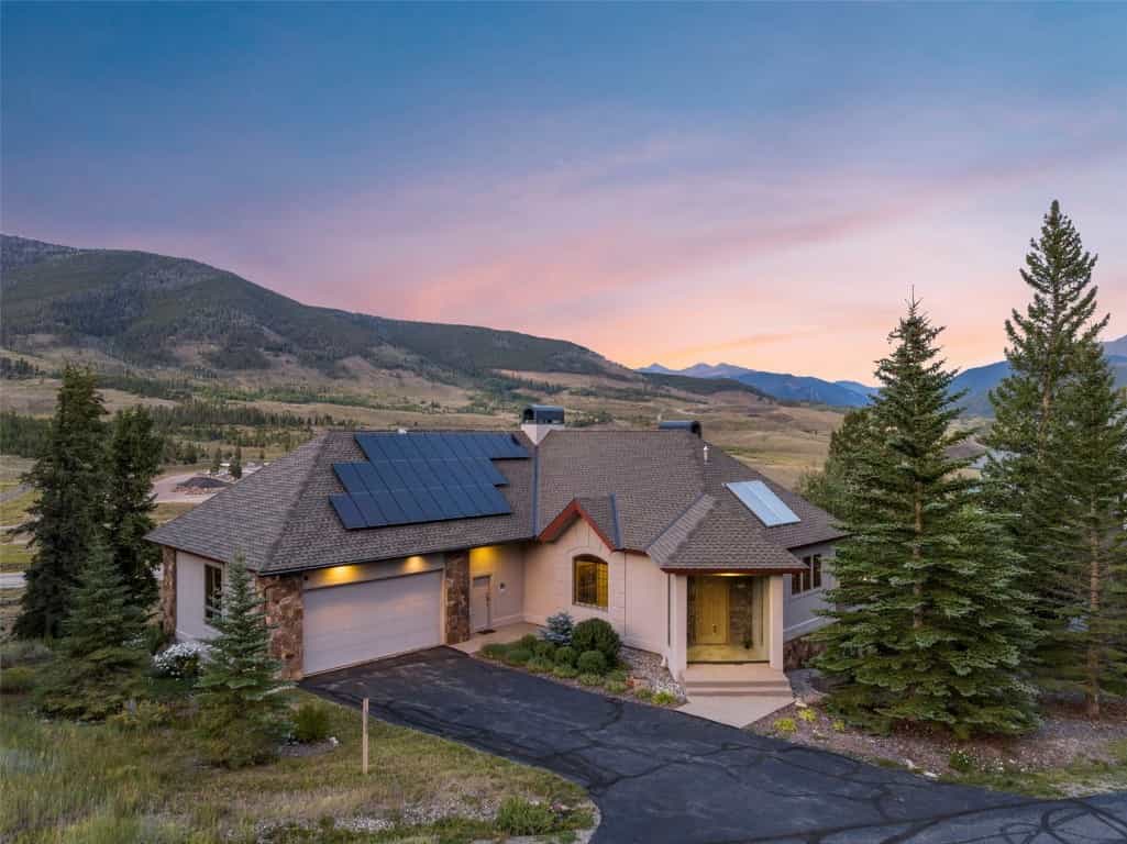House in Dillon, Colorado 12172241