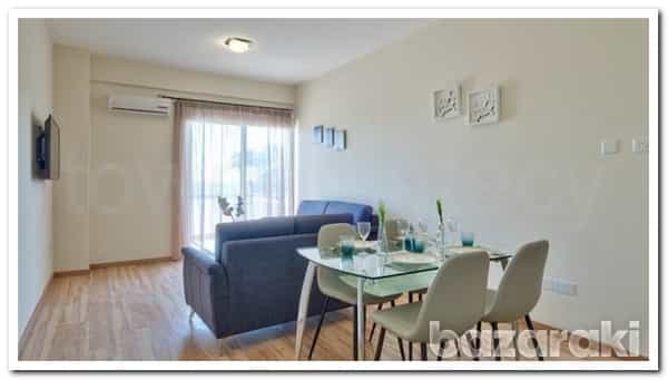 公寓 在 Agios Tychon, Limassol 12172403