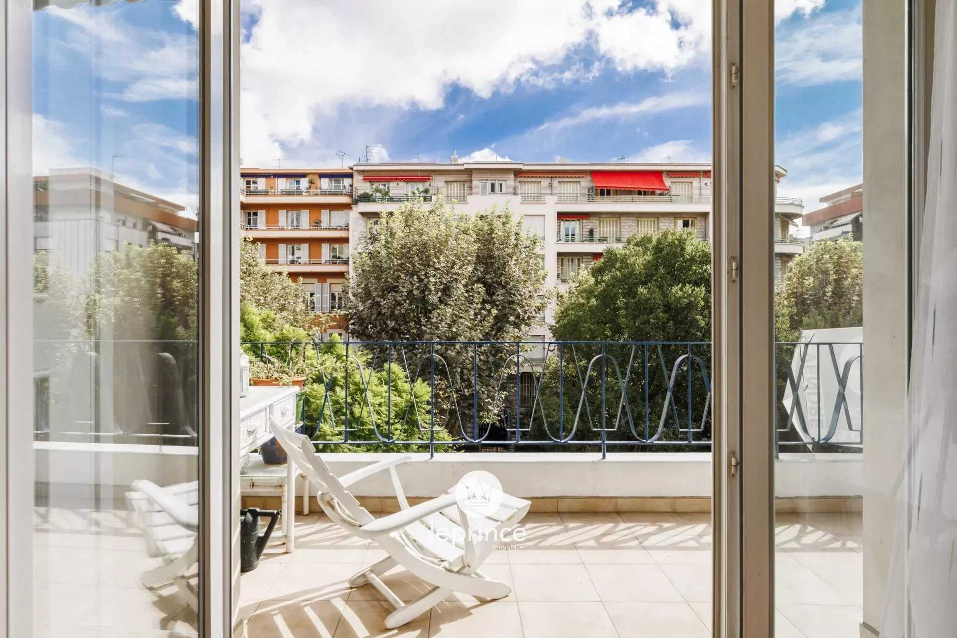 Condominium dans Nice, Alpes-Maritimes 12173104