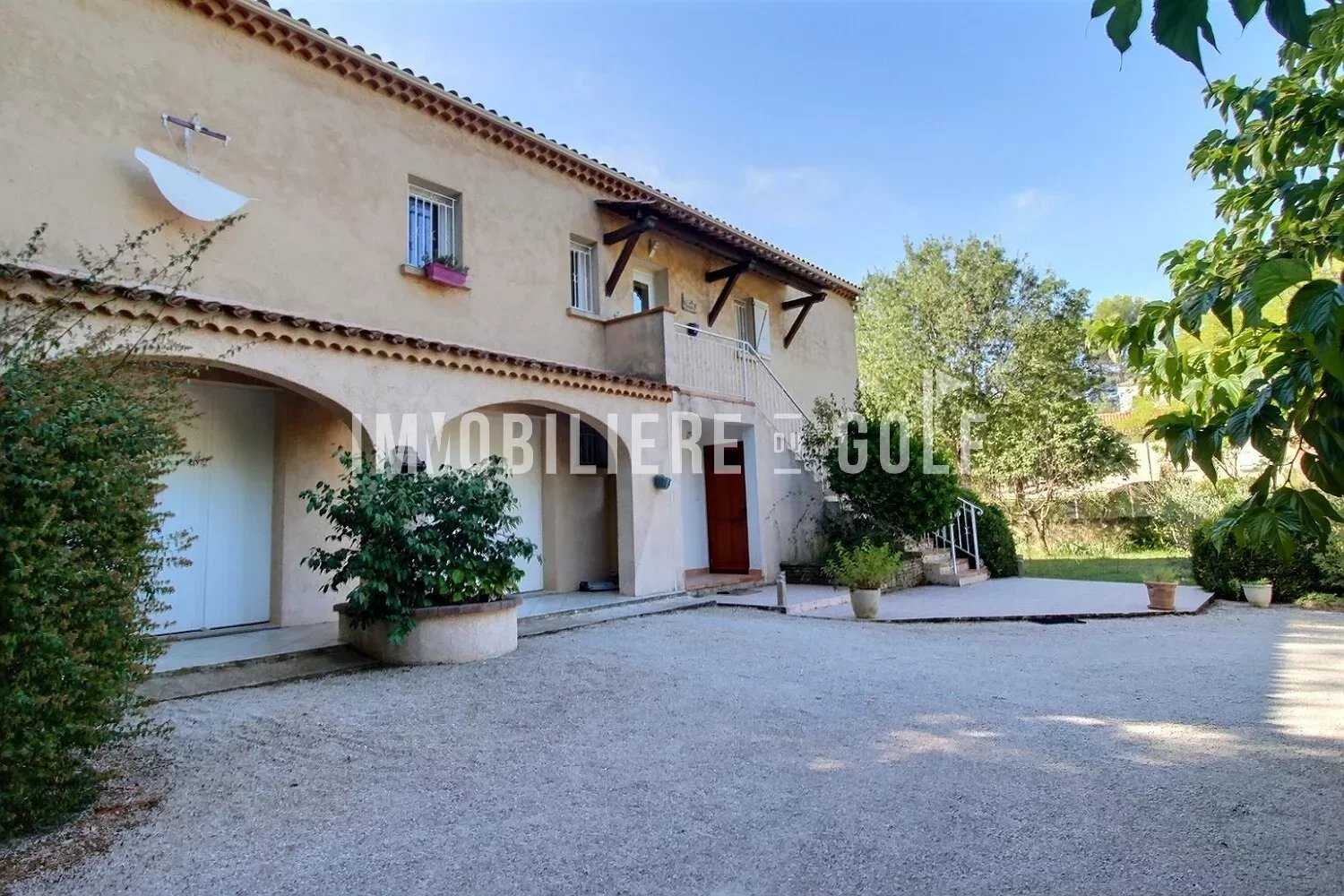 Будинок в Aubagne, Provence-Alpes-Cote d'Azur 12173141