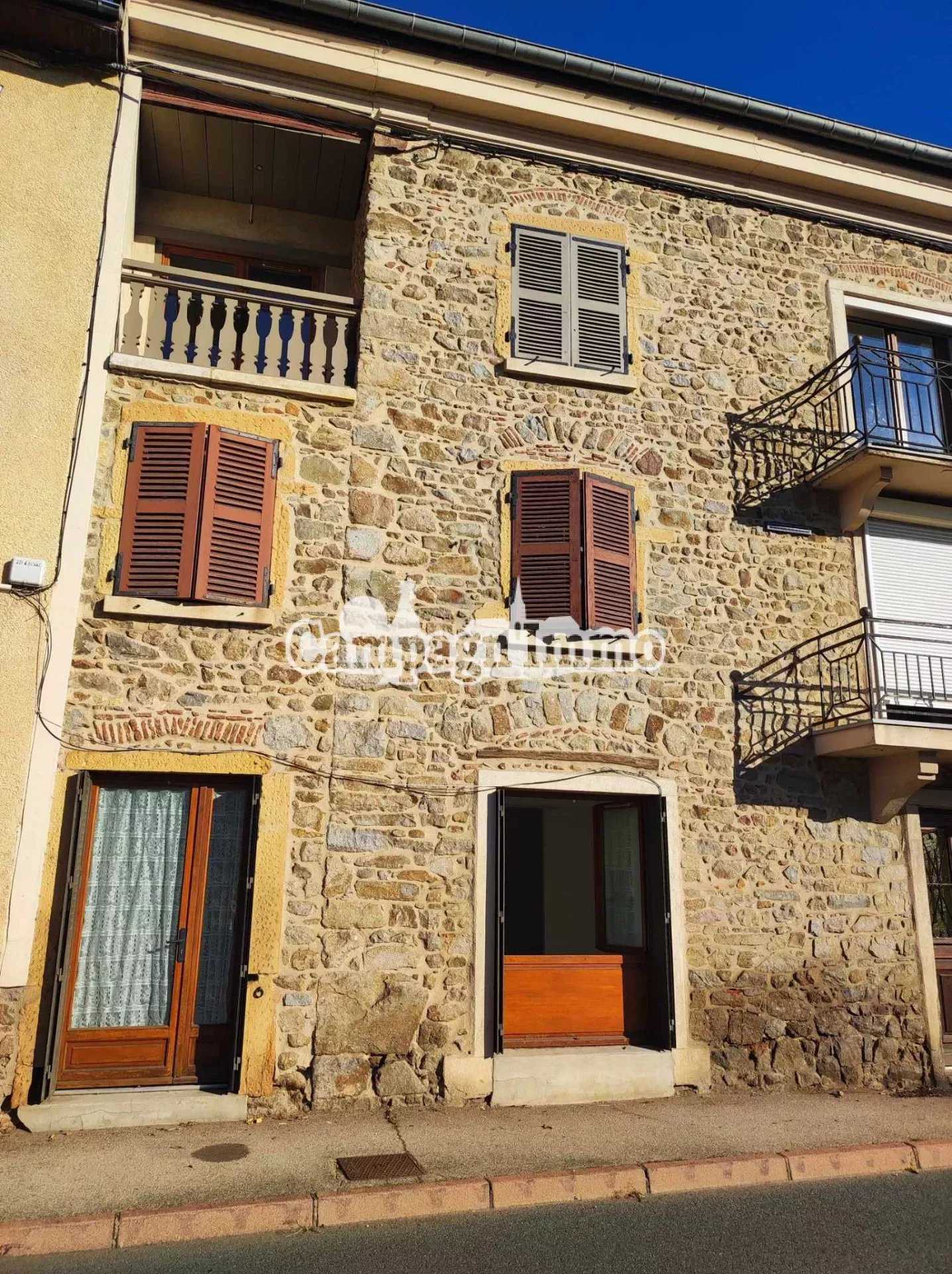 公寓 在 Saint-Forgeux, Rhône 12173190