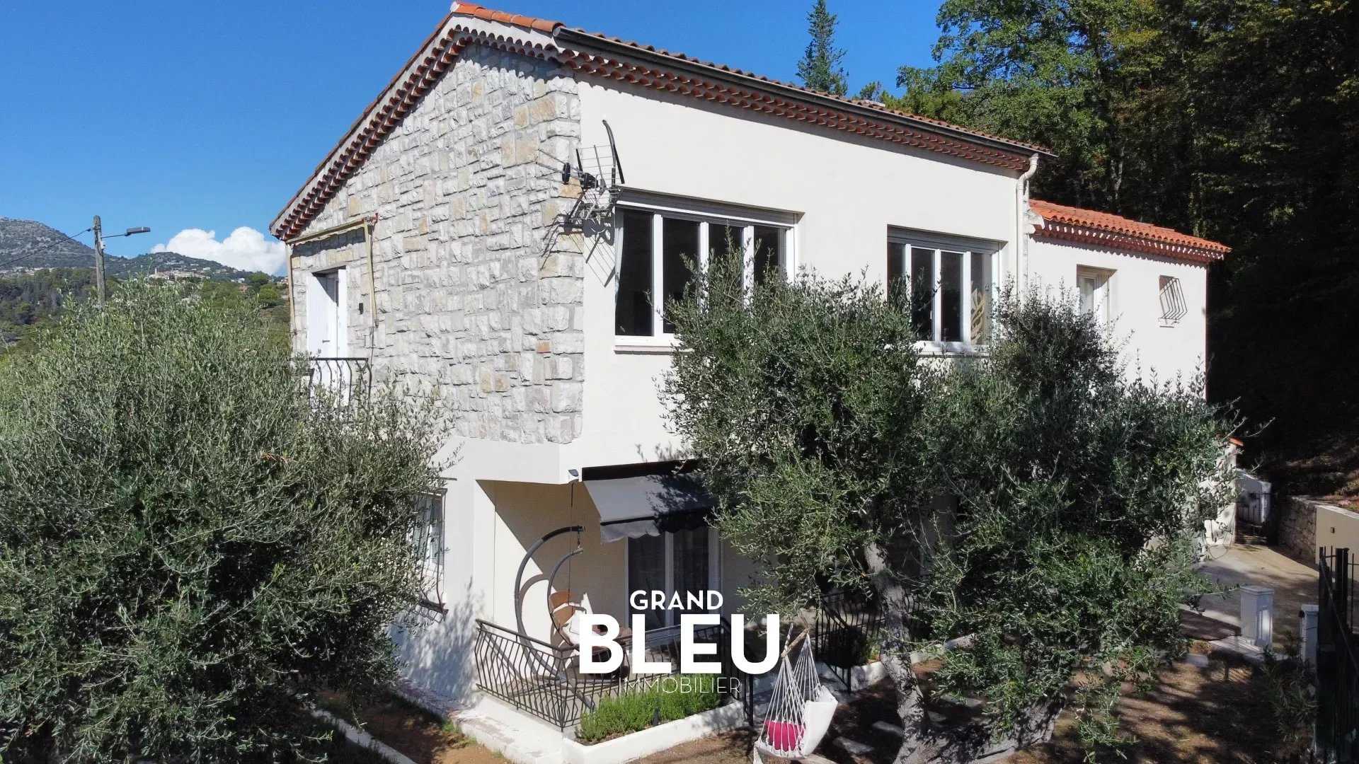 Talo sisään Colomars, Provence-Alpes-Cote d'Azur 12173221